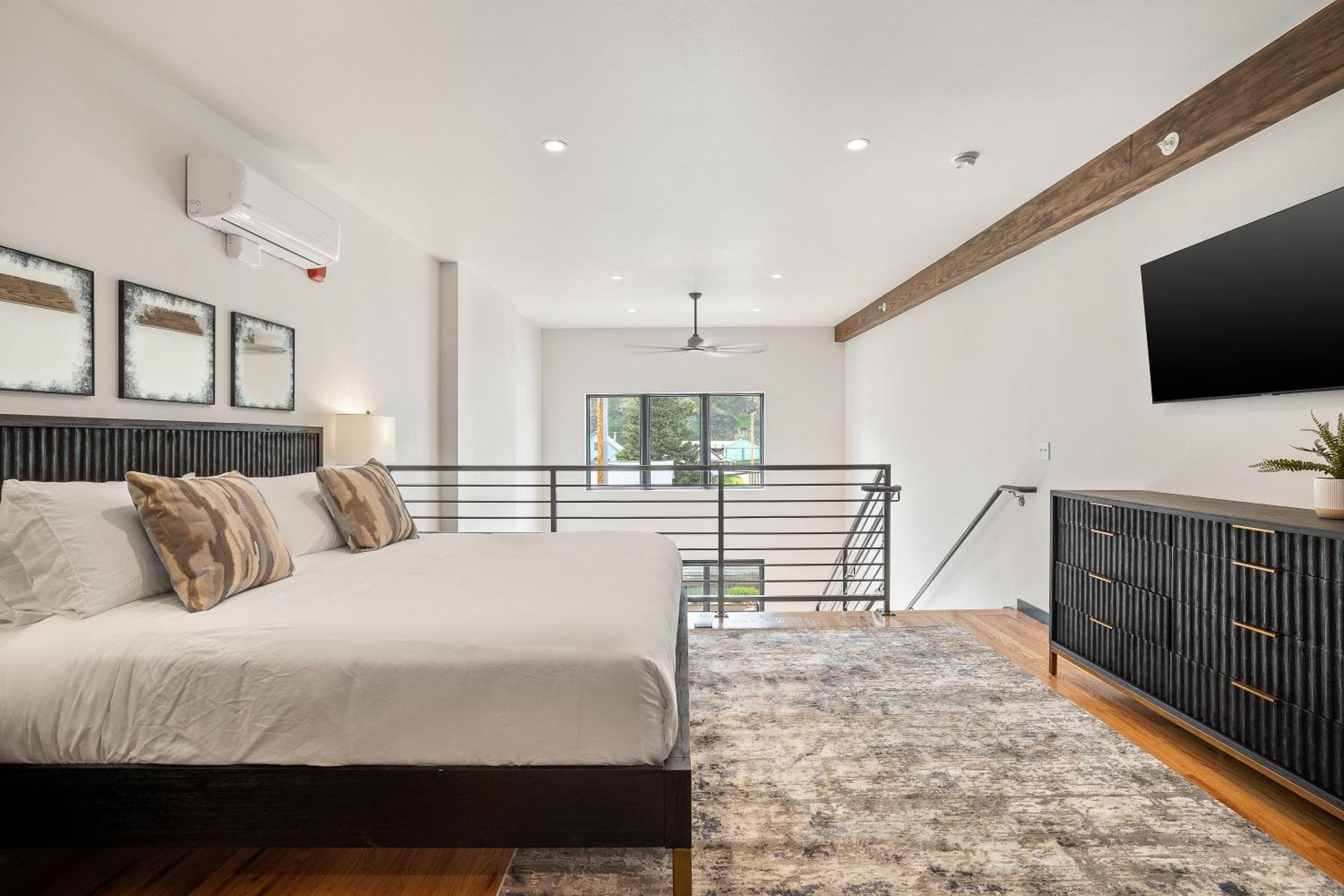 Mcgregor & Main - Luxury Lofts Apartment Хил Сити Екстериор снимка